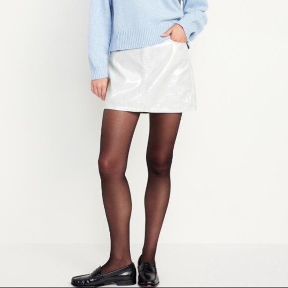 Old Navy Mid-Rise OG Shine Mini Skirt - Picture 1 of 15